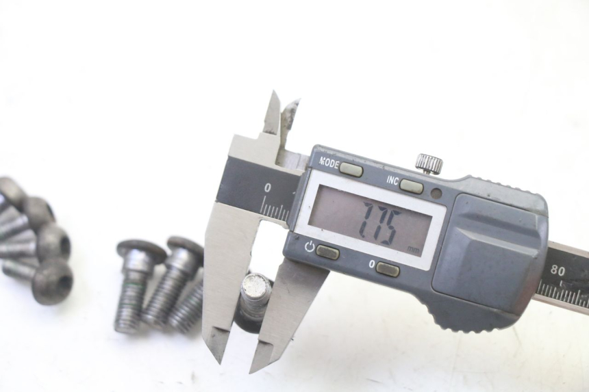photo de BULLONE DEL DISCO DEL FRENO HONDA CBR RR FIREBLADE 900 (1992 - 1994)