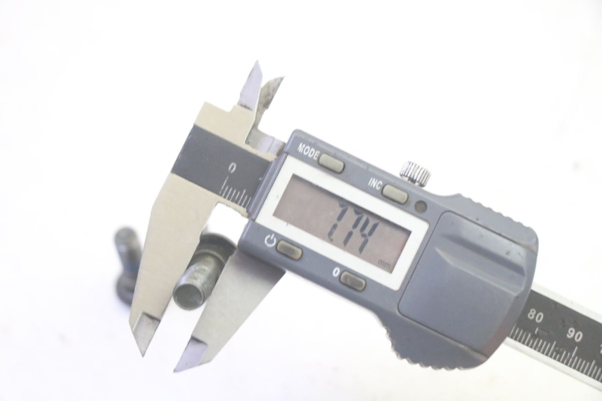 photo de VIS DISCO DEL FRENO SYM CROX 4T 50 (2016 - 2023) - Primo piano tecnico