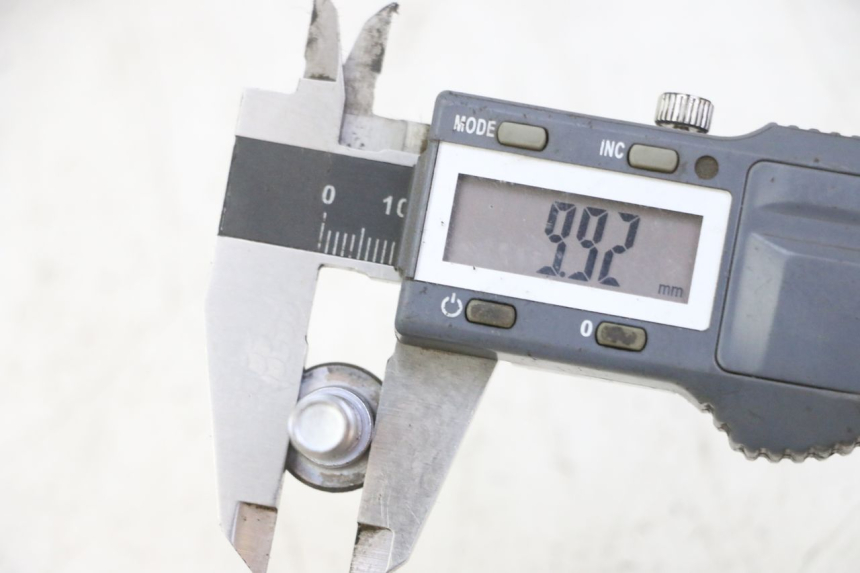 photo de BULLONE DEL DISCO DEL FRENO HONDA FES S-WING SWING ABS 125 (2007 - 2015)