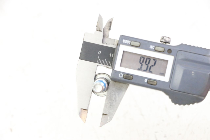 photo de BULLONE DEL DISCO DEL FRENO SUZUKI GSR 750 (2011 - 2017)
