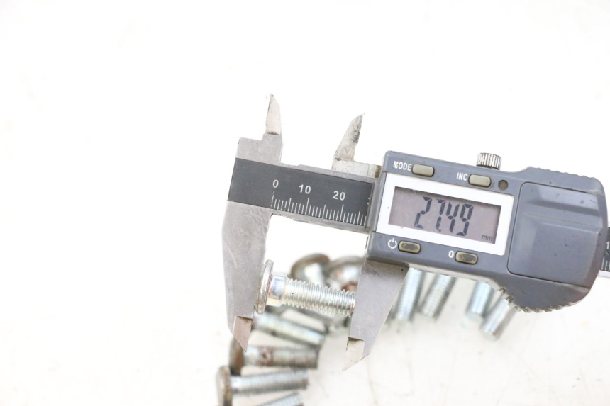 photo de BULLONE DEL DISCO DEL FRENO JM MOTORS GTS 125 (2015 - 2019) - Zoom sullo stato d'uso