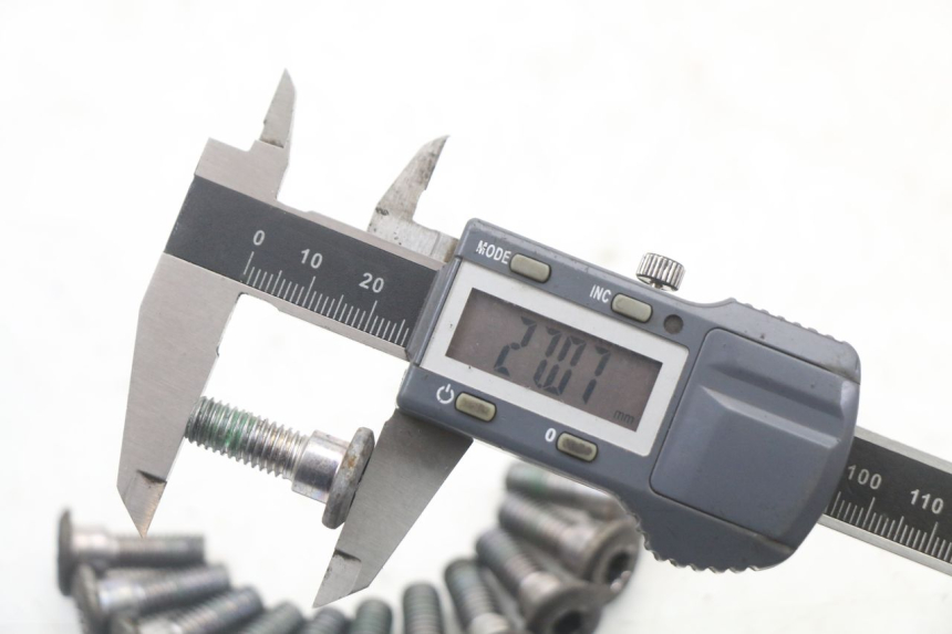 photo de BULLONE DEL DISCO DEL FRENO HONDA CBR F 1000 (1993 - 1996) - Zoom sullo stato d'uso