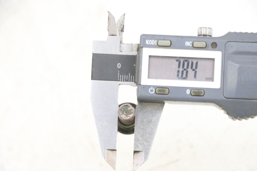 photo de BULLONE DEL DISCO DEL FRENO KYMCO LIKE 125 (2009 - 2016) - Altra angolazione