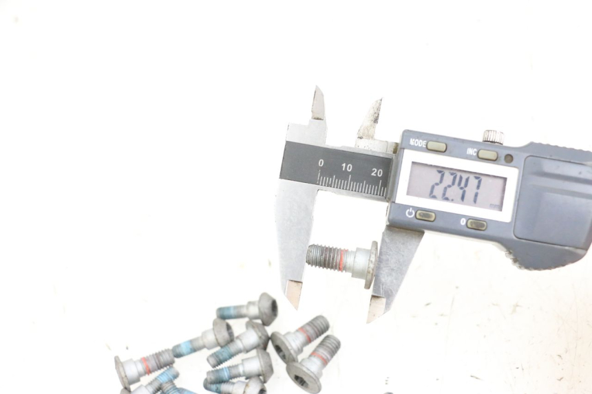 photo de BULLONE DEL DISCO DEL FRENO YAMAHA MT-07 MT07 ABS 700 (2018 - 2020) - Primo piano tecnico