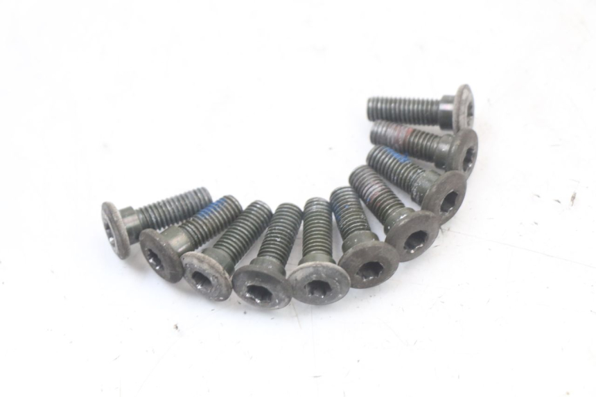 photo de BULLONE DEL DISCO DEL FRENO PEUGEOT BELVILLE 125 (2017 - 2021)