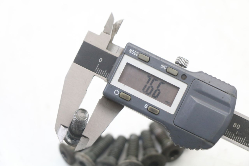 photo de BULLONE DEL DISCO DEL FRENO PEUGEOT BELVILLE 125 (2017 - 2021)