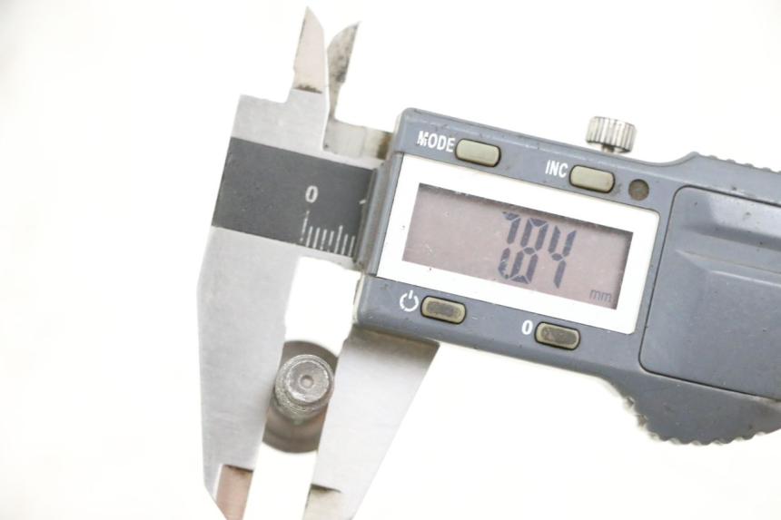 photo de BULLONE DEL DISCO DEL FRENO BMW R GS 1250 (2021 - 2024) - Zoom sullo stato d'uso