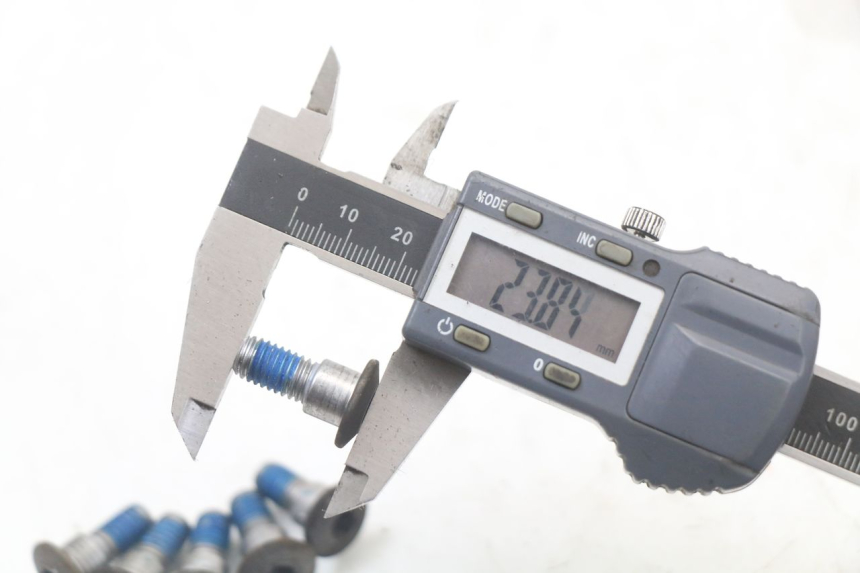 photo de BULLONE DEL DISCO DEL FRENO SUZUKI BURGMAN 125 (2007 - 2014)