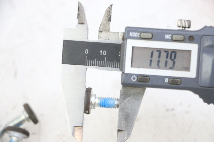 photo de VIS DISCO DEL FRENO YAMAHA X-MAX XMAX 250 (2006 - 2009)