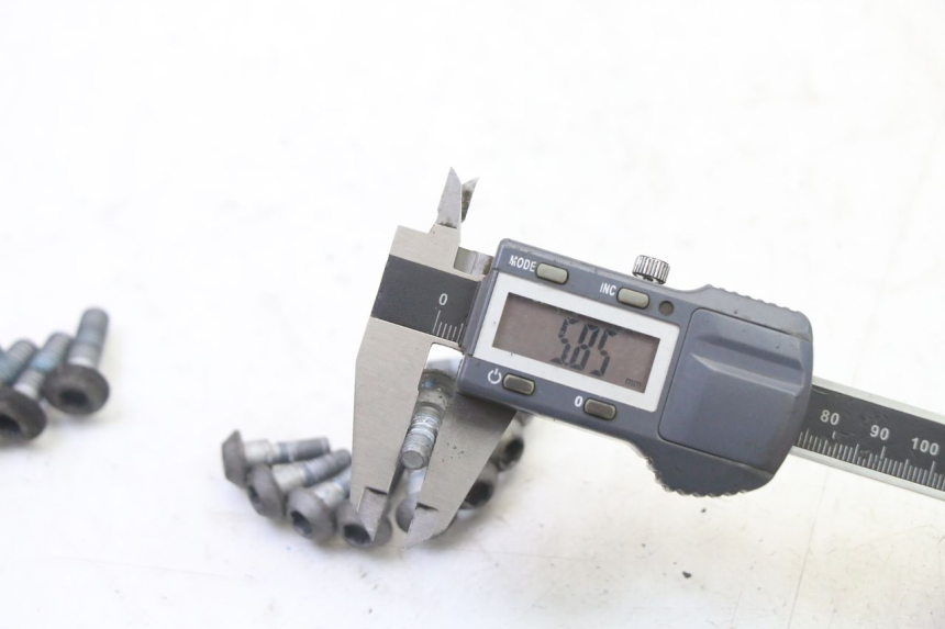 photo de BULLONE DEL DISCO DEL FRENO YAMAHA XJ6 ABS 600 (2008 - 2016)