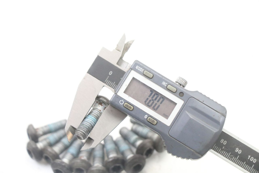 photo de BULLONE DEL DISCO DEL FRENO YAMAHA FZS FAZER 600 (2001 - 2003)