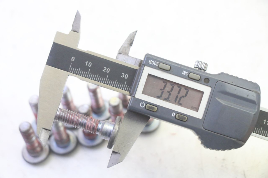 photo de BULLONE DEL DISCO DEL FRENO KAWASAKI ZR 7 750 (1999 - 2001) - Altra angolazione